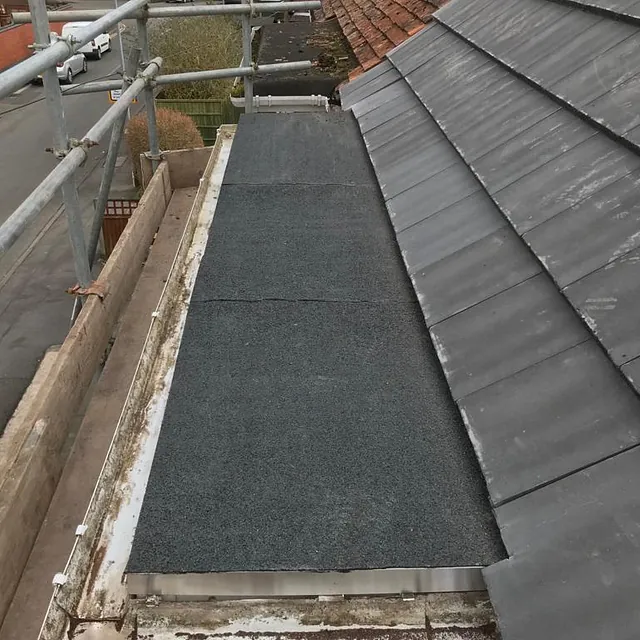 Flat roofing services